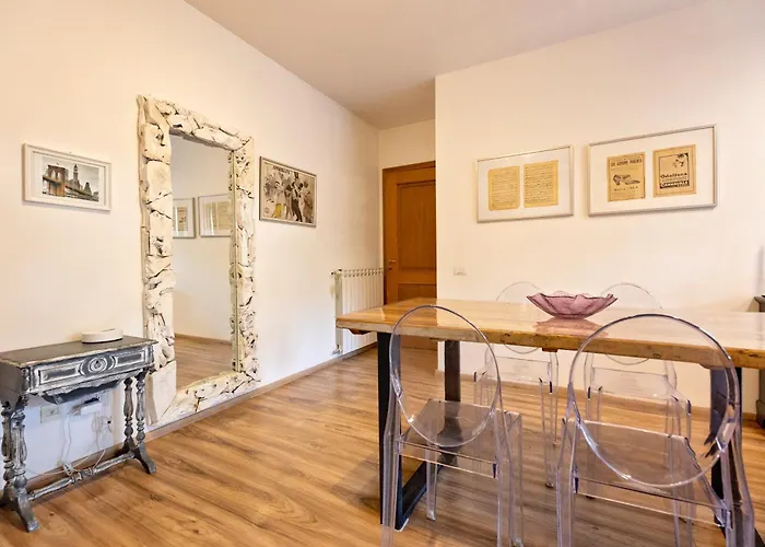 Apartament Holiday Home Roma *